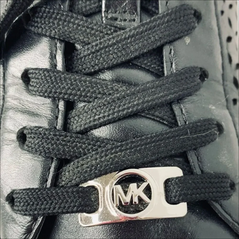 Michael Kors step out